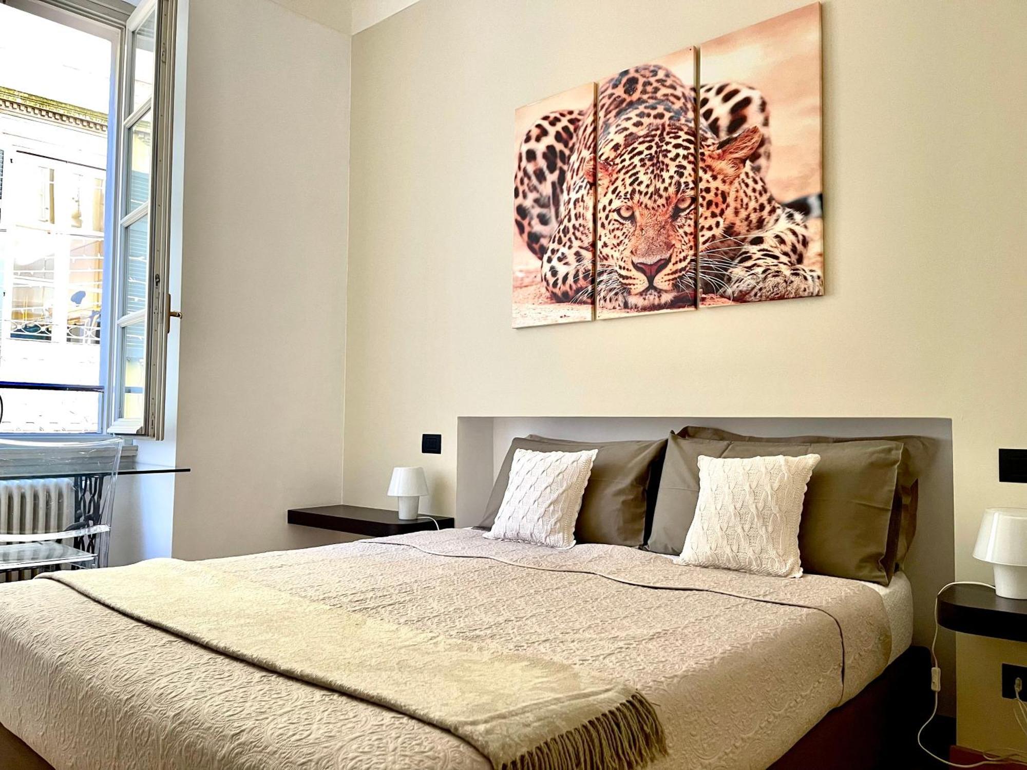 Charming Como - Apartment Downtown In The Pedestrian Area With 2 Double Bedrooms And 2 Complete Bathrooms A Spacious Living Room And Full Equipped Kitchen Exterior foto